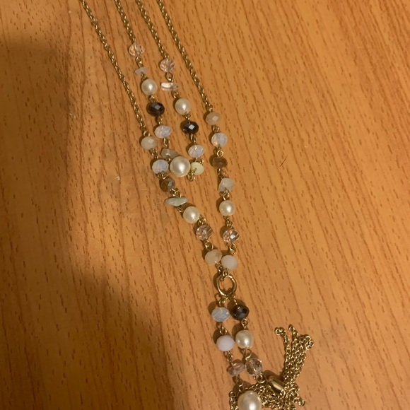 Chic Gold‎ and Pearl Necklace - Picture 6 of 7